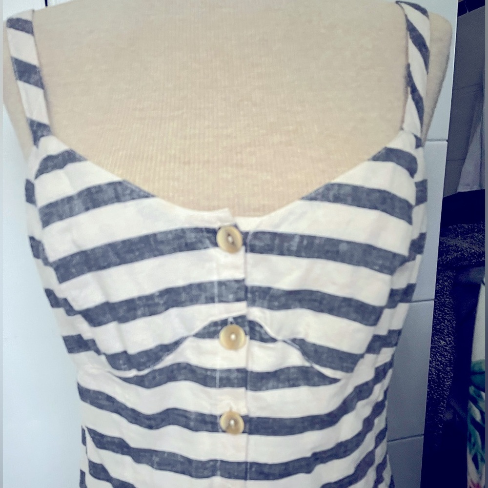 *VINTAGE ANTHROPOLOGY * cool, unique, dress